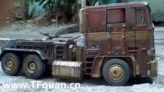 旧重涂擎天柱4.jpg