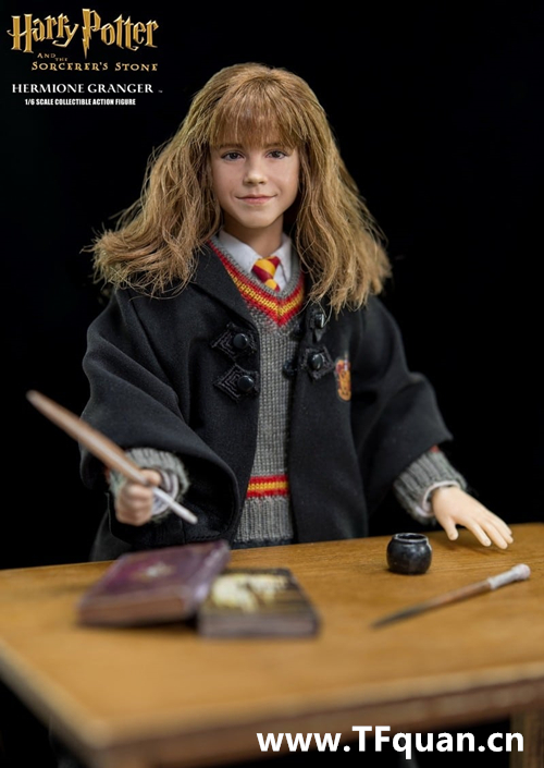 STAR ACE TOYS 《哈利波特與魔法石》- 赫敏·格兰杰 6.jpg