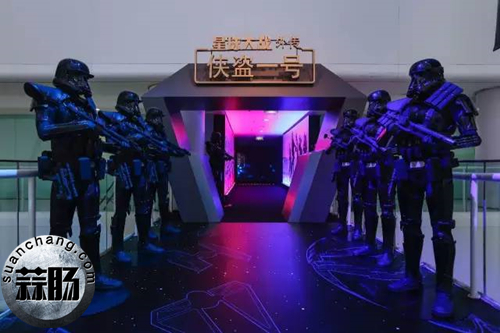 201612221482410587837785.jpg 《侠盗一号》首映主创获赠人偶? 原来是Hot Toys专属定制的 5.jpg