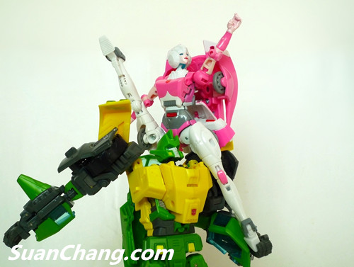 芭蕾·浪漫——IDW日版经典Arcee 27.jpg