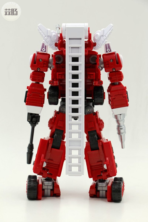 MT消防车评测 15.jpg