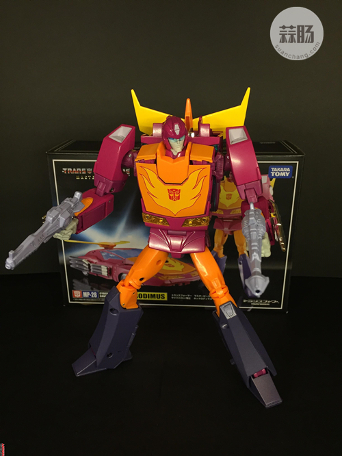 MP28 硬汉热破——帅气登场 3.jpg