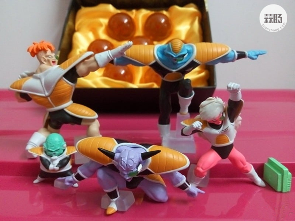 BANDAI《龙珠Z》HG扭蛋 part15 基纽特种部队 2.jpg