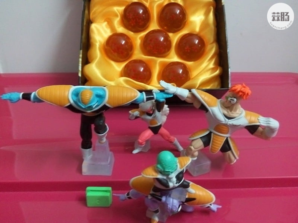 BANDAI《龙珠Z》HG扭蛋 part15 基纽特种部队 6.jpg