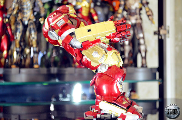 魂限定 超合金×S.H.Figuarts MK44 反浩克装甲 12.jpg