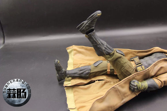 迷友分享——Hottoys 2016会场限定BVS-噩梦蝙蝠侠详细测评 34.jpg