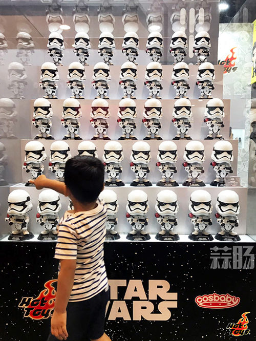 全球首个HOT TOYS COSBABY迷你珍 *** 偶互动乐园诞生 15.jpg