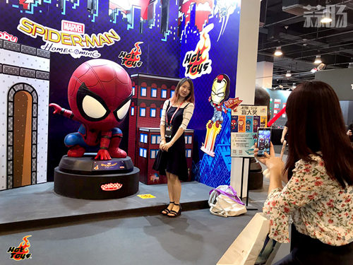 全球首个HOT TOYS COSBABY迷你珍 *** 偶互动乐园诞生 12.jpg