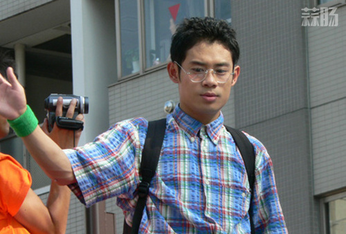 47481d23gy1fm98bofls2j20dj0a0n89_副本.jpg
