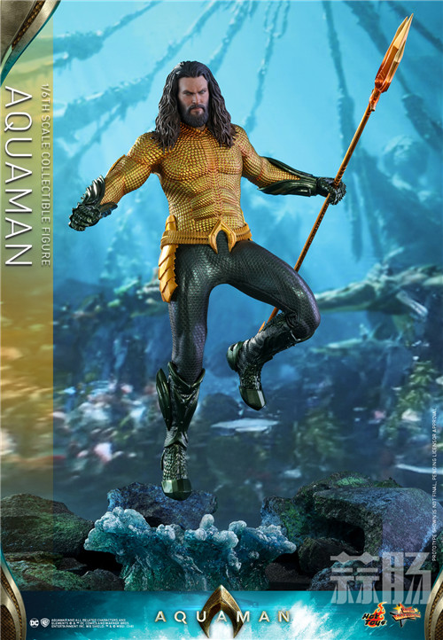 Hot Toys - Aquaman - Aquaman collectible figure_PR1.jpg