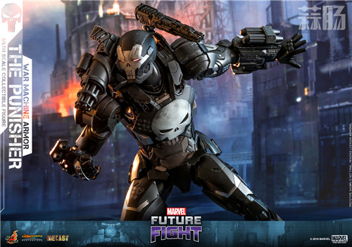 Hot Toys - MARVEL Future Fight- The Punisher (War Machine Armor) Collectible Figure - PR5.jpg
