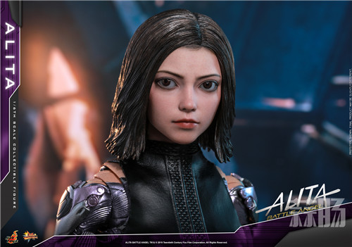 Hot Toys - Alita - Alita Collectible Figure_PR20.jpg