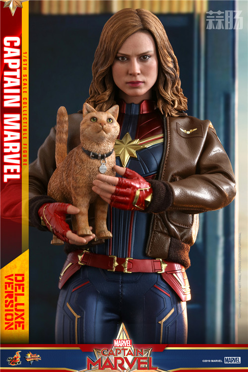 Hot Toys - Captain Marvel - Captain Marvel collectible figure (Deluxe)_PR10.jpg Hot Toys - Captain Marvel - Captain Marvel collectible figure (Deluxe)_PR10.jpg