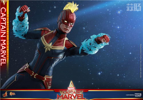 Hot Toys - Captain Marvel - Captain Marvel collectible figure_PR12.jpg