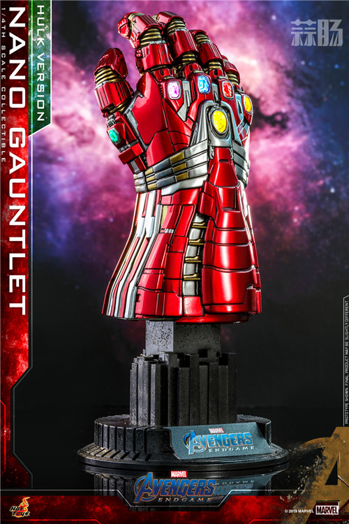 Hot Toys - A4 - 1-4 Nano Gauntlet (Hulk Version) Collectible_PR1.jpg
