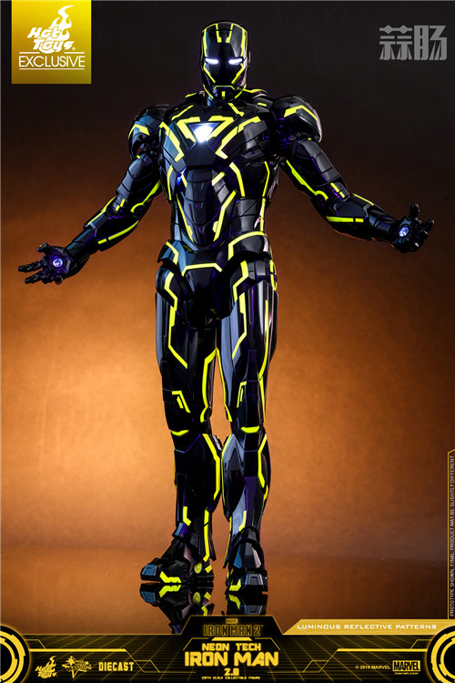 Hot Toys - Iron Man 2 - Neon Tech 2.0 collectible figure_PR2.jpg