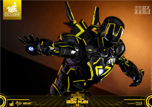 Hot Toys - Iron Man 2 - Neon Tech 2.0 collectible figure_PR14.jpg