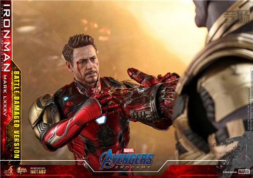 Hot Toys - A4 - Iron Man Mark LXXXV (Battle Damaged) collectible figure_PR17.jpg