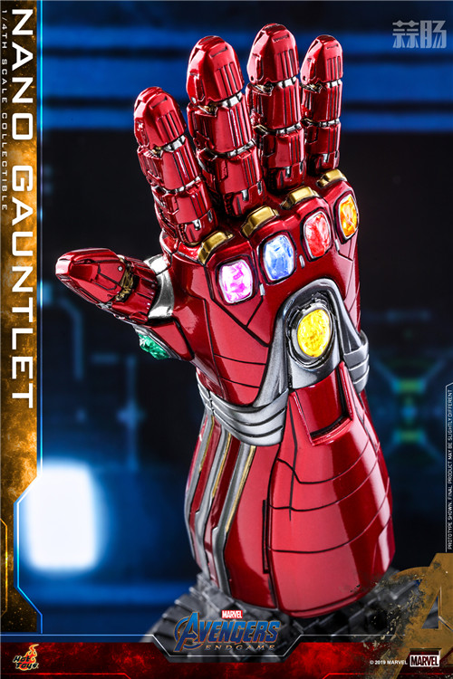 Hot Toys - A4 - Nano Gauntlet collectible_PR6.jpg