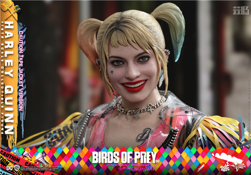 Hot Toys - Birds of Prey - Harley Quinn (Caution Tape Jacket Version) collectible figure_PR13.jpg