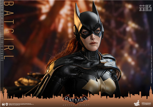 Hot Toys - BAK - Batgirl collectible figure_PR13.jpg