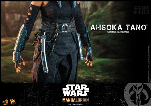 Hot Toys - SM - Ahsoka Tano collectible figure_PR14.jpg