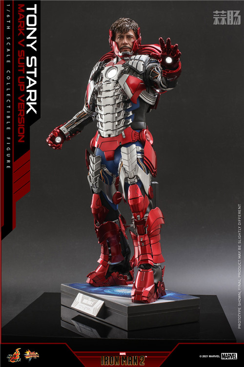 Hot Toys - IM2 - Tony Stark (Mark V Suit Up Version) collectible figure_PR1.jpg