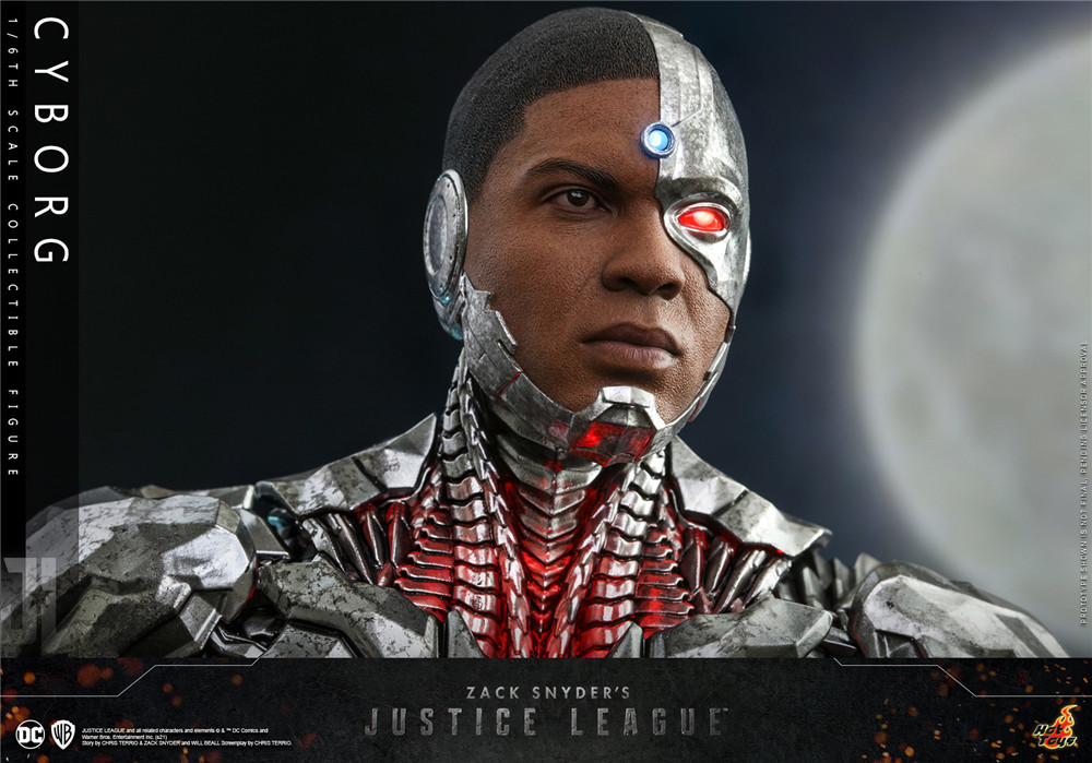 Hot Toys - Justice League - Cyborg collectible figure_PR15.jpg