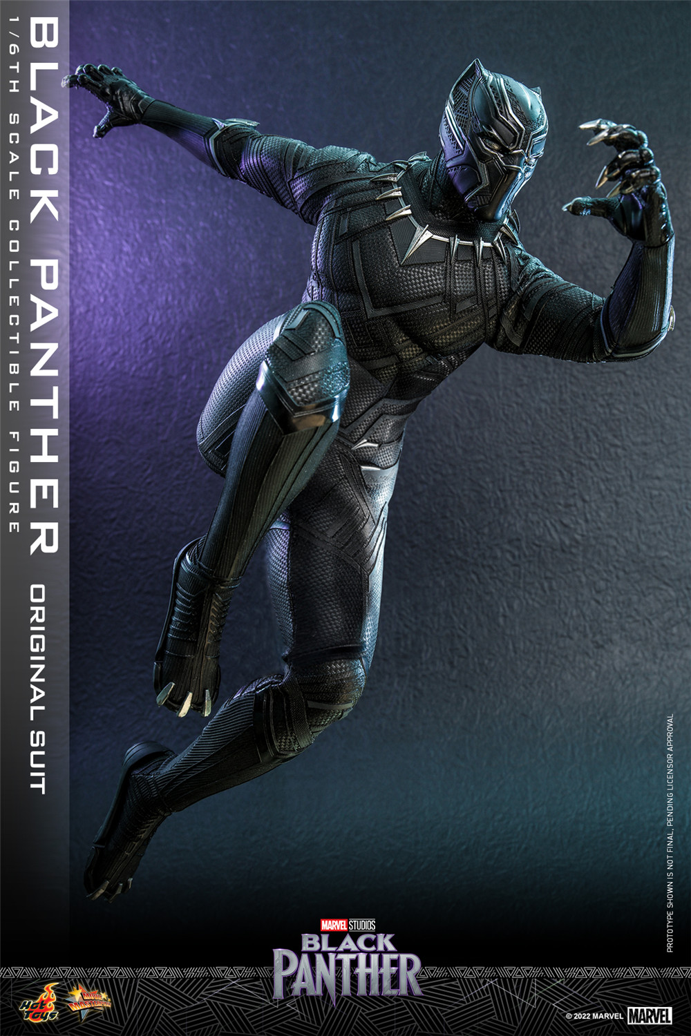Hot Toys - BP - Black Panther (Original Suit) collectible figure_PR4.jpg