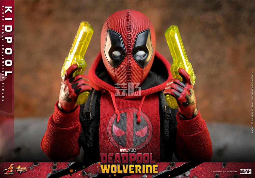 Hot Toys - DP3 - Kidpool Figure_PR13.jpg