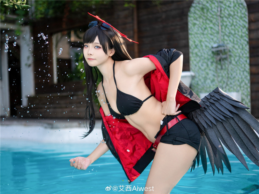 《蔚蓝档案》仲正一花Cosplay WB:艾西Aiwest